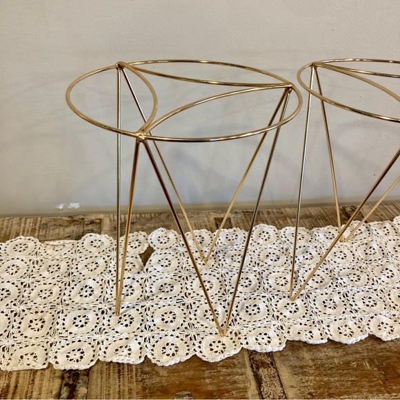 2 Wire Plant Stands Gold Tone with Hairpin Legs 13” Tall - Picture 10 of 17